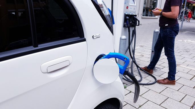 Eltörölheti az EU a kínai elektromos autókra kivetett vámot