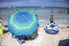 Turisztikai szakember: rossz döntés volt az üdülési utalványok értékének csökkentése