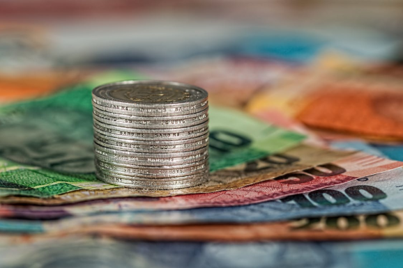 Elszálltak a kamatkiadások: idén 3 milliárddal többet fizettünk, mint tavaly