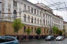 Hidat képezni a történelem és a társadalom között – interjú Csoma Nikol történelemtanárral