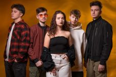 Műanyag lakosztály: megjelent a Dreamflow zenekar első nagylemeze