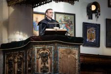 Kolumbán Vilmos József püspök: A feltámadás valósága olyan erőt ad, ami segít túllépni e világ kihívásain