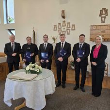 Két bástya közös jövője: testvérintézményi szerződés köti össze Székelyudvarhely és Debrecen református diákotthonait