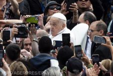 Ferenc pápa a fegyverkezés ellen emelt szót