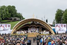 Ferenc pápáról neveznék el a csíksomlyói Hármashalom-oltárhoz vezető utat