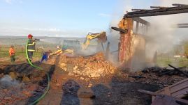 Tűzvész Szárazajtán: több épület leégett és állatok pusztultak el a lángokban