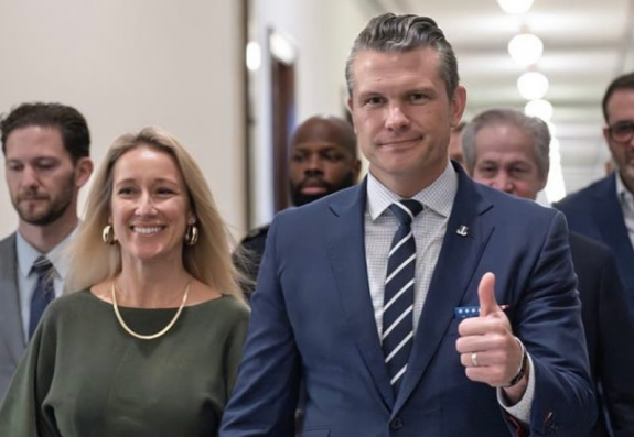 A teljes Pentagon a védelmi miniszter ellen fordult