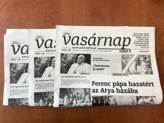 A Vasárnap katolikus hetilap is búcsúztatja Ferenc pápát
