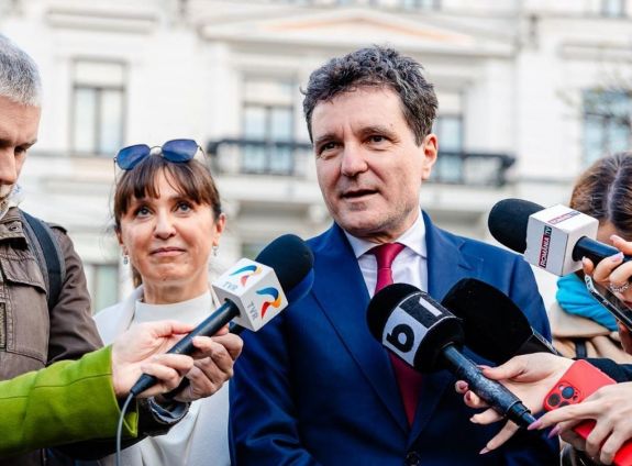 Nicușor Dan eltitkolt hárommillió lej adományt