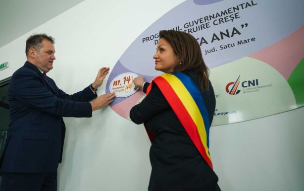 Bölcsődét avatott Nagykárolyban Cseke Attila