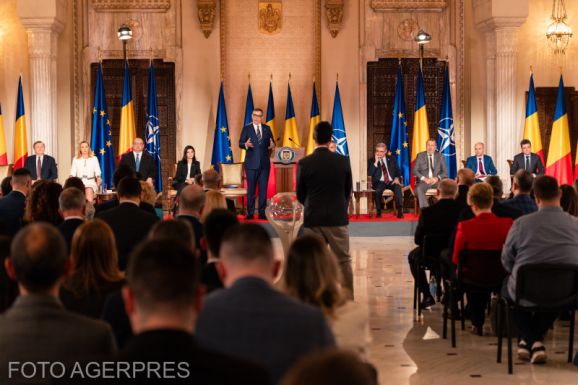 Tíz elnökjelölt vitázott: Nicușor Dan bocsánatkérésre kényszerült a többiekkel szemben