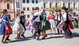 Tánc világnapja: népviseletektől volt színes Zilah