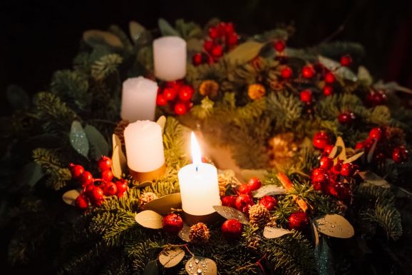 Rejtélyes karácsonyi videóval üzent az RMDSZ – Vajon mire készülnek?