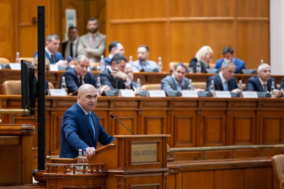 Felelősségvállalással fogadta el a kormány a bírák és ügyészek nyugdíjtörvényét