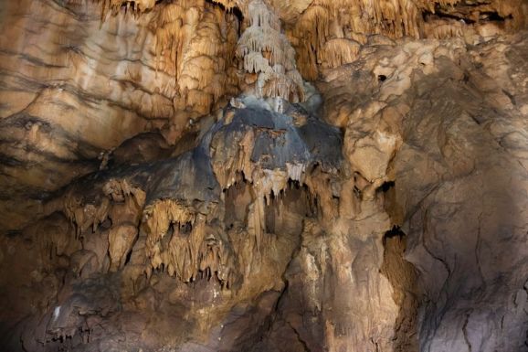 Zárva marad a révi Zichy-barlang