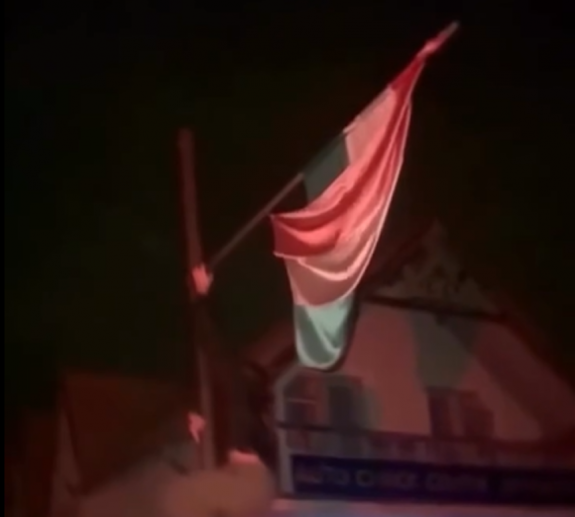 Leszedték a magyar zászlót az FC Argeș ultrái Csíkszeredában (VIDEÓ)