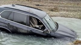 Részegen, jogosítvány nélkül menekült a rendőrök elől a fiatal férfi