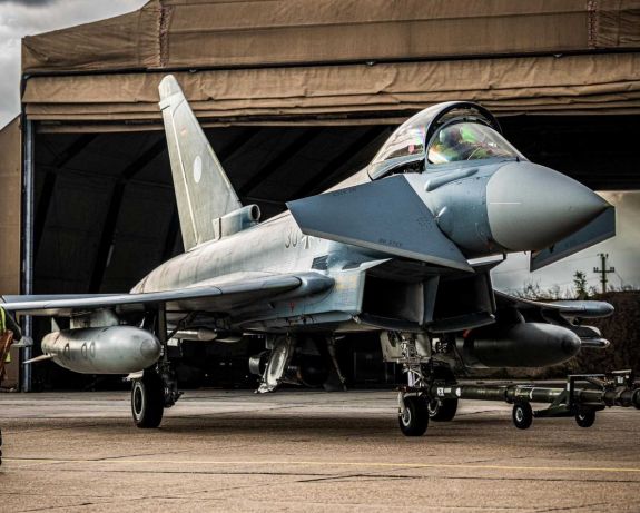 Román és német védelmi vezetők a Fekete-tengernél: a Rheinmetall lőporgyár is szóba került