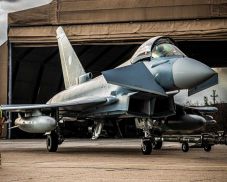 Román és német védelmi vezetők a Fekete-tengernél: a Rheinmetall lőporgyár is szóba került