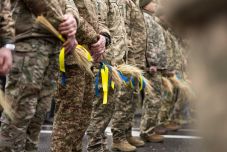 Balesetben életét vesztette egy brit katona Ukrajnában