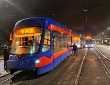 Megérkezett az első kétirányú villamos Nagyváradra