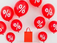 Nem csillapodik az infláció, novemberben is közel 10 százalékkal nőttek az árak