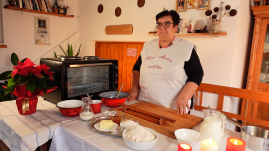 Mézes krémes, puszedli, zsíros kifli – Róza mama ünnepi klasszikusai lépésről lépésre (VIDEÓ)