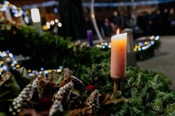 Megnéztük, milyenek az adventi fények és a közösségi ünnepek Kézdivásárhelyen