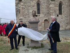 Felavatták Szent Imre herceg mellszobrát Marosszentimrén