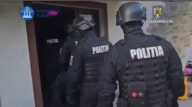 FRISSÍTVE – Igazságügyi források: Lecsaptak volt közlekedési miniszterre – Vesztegetési ügyben vizsgálják