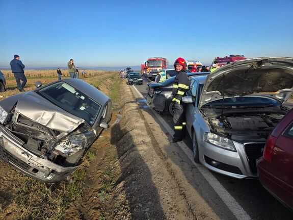 Tömegbaleset Dálnok környékén – Kiskorú is van a sérültek között