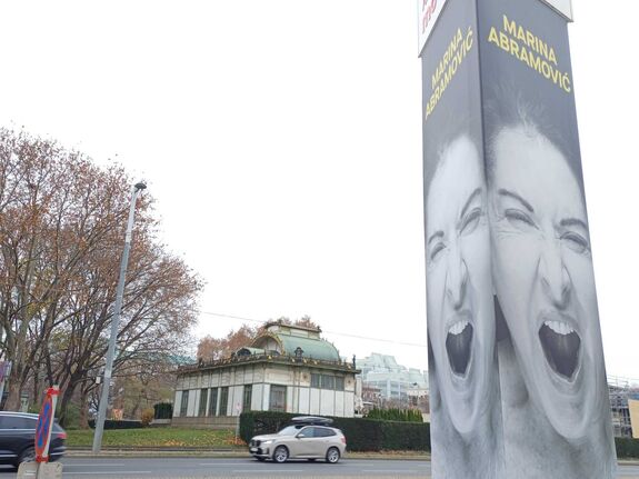 Marina Abramović életműkiállítása Bécsben