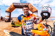 Legendaként tér vissza a Dakarra, jó szerepléssel indítaná az évet Gyenes Emánuel