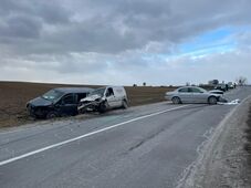 FRISSÍTVE – Súlyos baleset Hargita megyében: három autó ütközött össze