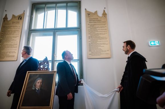 Marosvásárhely: Emléktábla-avatással emlékeztek Bolyai Farkasra
