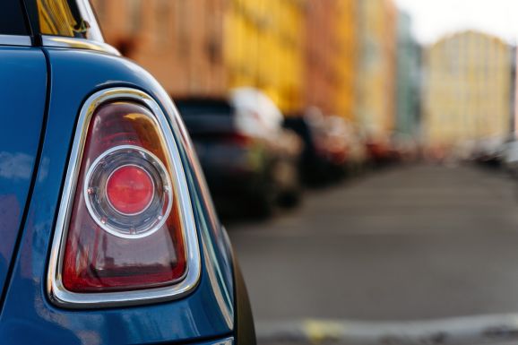 A használt autók importjának korlátozását sürgeti az ágazati munkáltatók szervezete