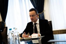 Szijjártó Péter: az európai háborúpárti elit mindent elkövet az ukrajnai békemegállapodás ellen