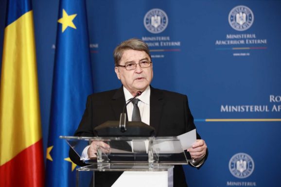 A román külügyminiszter holland és ukrán kollégájával tárgyalt