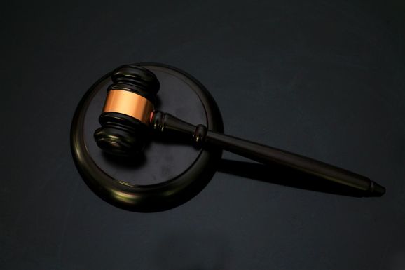 Rekordösszegű kártérítés a gyalogátjárón elgázolt 12 éves nagyváradi gyermek családjának