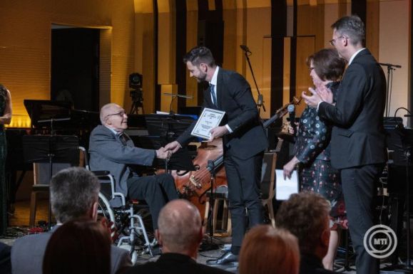 A Lugoson született Kurtág Györgyöt díjazták