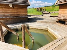 Népi fürdőket újítanak fel Csíkkozmáson és Tusnádon