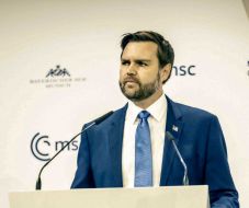 Románia tájékoztatni fogja az amerikai alelnököt az elnökválasztás körüli eseményekről