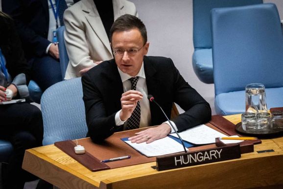 Szijjártó Péter: Három év háborúskodás után itt az esély a békére