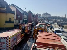 Kigyulladt egy segesvári panzió tetőszerkezete