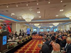 Négy éve befagyasztották, és azóta nem emelték a községi polgármesterek fizetését