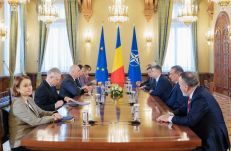 Marcel Ciolacu: Románia ne küldjön katonákat Ukrajnába 