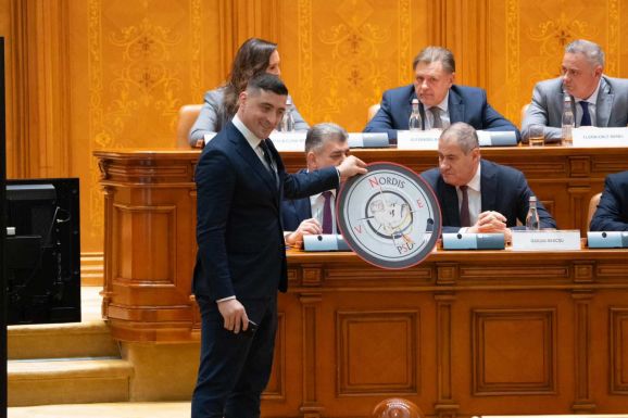 Megbukott az ultranacionalisták indítványa - Csoma Botond: Georgescu hatalomra juttatása volt a cél
