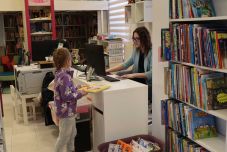 Népszerű programokkal egyre csalogatóbb a zilahi megyei könyvtár