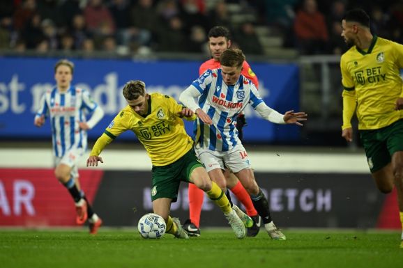 Megszólalt a holland sportszövetség, miután egy csapat tizenkét emberrel a pályán futballozott