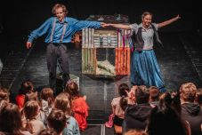 A fogyatékkal élő gyerekek számára is elérhetővé vált a színház Temesváron